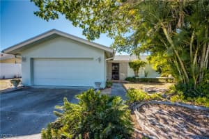 846 Xavier Avenue, Fort Myers, FL 33919 - MLS#2026006683