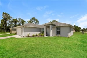 2900 7th Street, Lehigh Acres, FL 33971 - MLS#2026006686