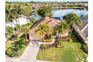 8908 Crown Colony Blvd, Fort Myers
