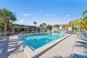 9305 Lake Park Dr 102, Fort Myers