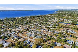 885 Entrada Dr S, Fort Myers 885 Entrada Dr S, Fort Myers