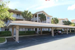 7823 Regal Heron Cir 104, Naples