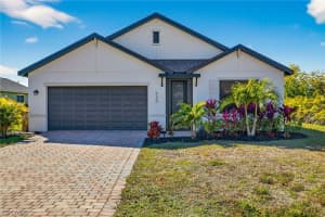 630 Sw 11th Pl, Cape Coral