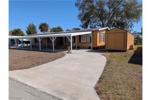 807 Holly Berry Ct, North Fort Myers