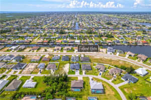 3535 Sw 4th Ln, Cape Coral