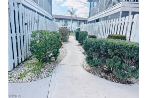 5755 Foxlake Drive, North Fort Myers, FL 33917 - MLS#2026007182