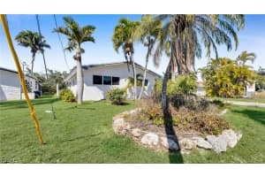 465 Donora Boulevard, Fort Myers Beach, FL 33931 - MLS#2026007190
