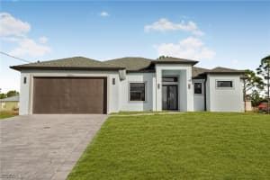 3604 29th Street, Lehigh Acres, FL 33976 - MLS#2026007234