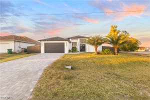 1105 Sw 1st Ter, Cape Coral