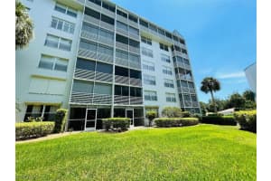 285 Naples Cove Drive, Naples, FL 34110 Sold 03/08/26