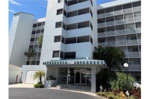 285 Naples Cove Drive, Naples, FL 34110 Sold 03/08/26