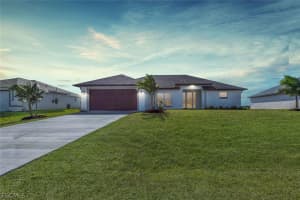 102 Nw 20th St, Cape Coral