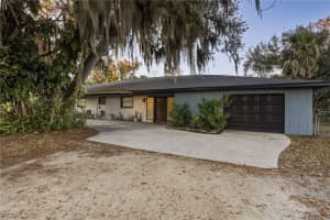 5700 Oakview Ln, Punta Gorda