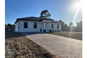 800 E 5th St, Lehigh Acres