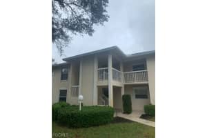 600 Squire Cir 202, Naples