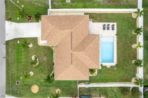 423 7th Place, Cape Coral, FL 33993 - MLS#2026007530