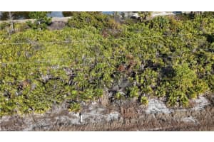 335 Paulcrest Avenue, Lehigh Acres, FL 33974 - MLS#2026007559