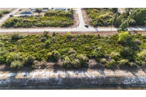 335 Paulcrest Avenue, Lehigh Acres, FL 33974 - MLS#2026007559