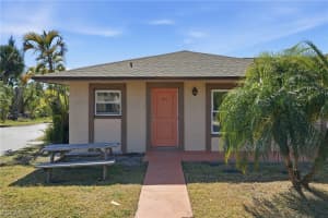 16881 Davis Road, Fort Myers, FL 33908 - MLS#2026007578