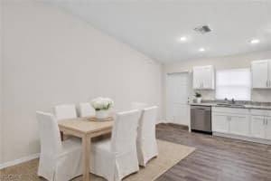 6056 Pecan Cir Labelle, FL 33935 - Off Market