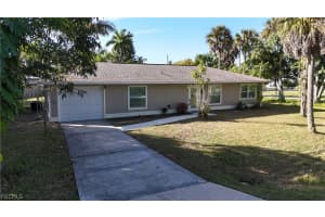 4474 Riverside Drive, Fort Myers, FL 33905 - MLS#2026007644
