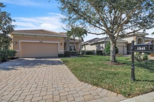 12645 Fairway Cove Court, Fort Myers, FL 33905 - MLS#2026007648