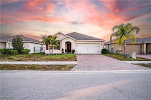 10539 Crossback Ln, Lehigh Acres
