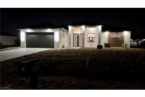 1015 Agnes Avenue, Lehigh Acres, FL 33971 - MLS#2026007689