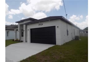 2924 Dunbar Avenue, Fort Myers, FL 33916 Sold 02/13/26