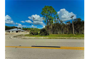1001/1003 Homestead Road, Lehigh Acres, FL 33974 - MLS#2026007836