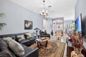 816 Palmetto Avenue, Lehigh Acres, FL 33972 - MLS#2026007935