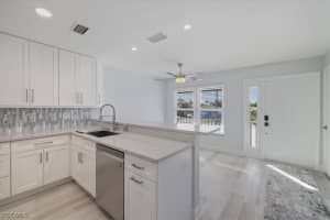 4211 19th Place, Cape Coral, FL 33904 - MLS#2026007961