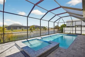 1423 Sw 1st Ter, Cape Coral