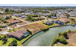 337 5th Terrace, Cape Coral, FL 33909 Sold 03/27/26