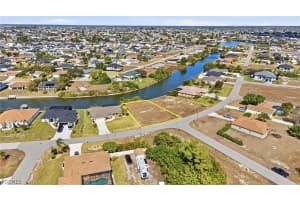 337 5th Terrace, Cape Coral, FL 33909 Sold 03/27/26