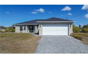 331 25th Street, Cape Coral, FL 33909 - MLS#2026008031