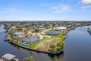1105 38th Street, Cape Coral, FL 33904 - MLS#2026008137