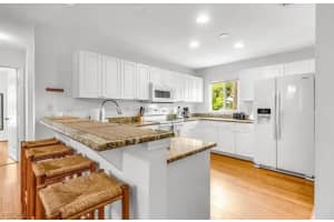 915 1st Terrace, Cape Coral, FL 33991 - MLS#2026008171