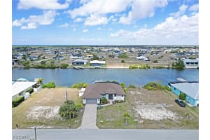 4321 33rd Street, Cape Coral, FL 33993 - MLS#2026008303