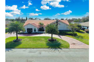 8300 Glenfinnan Cir, Fort Myers