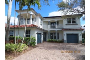 1769 Birdie Dr, Naples