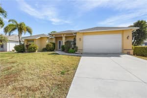 2137 11th Court, Cape Coral, FL 33991 - MLS#2026008372