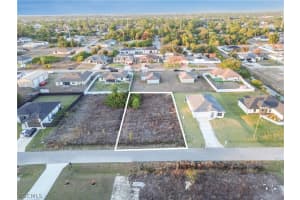 3804 3rd Street, Lehigh Acres, FL 33976 - MLS#2026008383