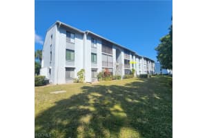 9570 Green Cypress Ln 15-g2, Fort Myers