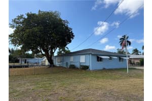 72 Cardinal Drive, North Fort Myers, FL 33917 - MLS#2026008459