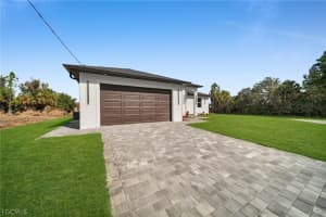 3300 56th Street, Lehigh Acres, FL 33971 - MLS#2026008593