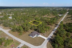 1018 Chandlee Street, Lehigh Acres, FL 33974 - MLS#2026008599