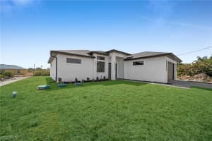 2805 58th Street, Lehigh Acres, FL 33971 - MLS#2026008611