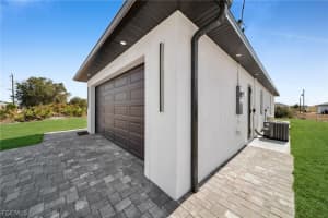 2805 58th Street, Lehigh Acres, FL 33971 - MLS#2026008611