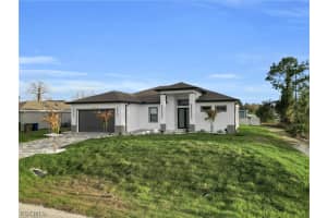 3917 33rd Street, Lehigh Acres, FL 33976 - MLS#2026008669